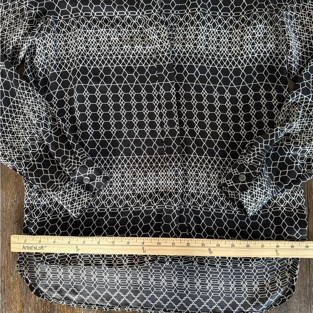 Banana Republic Women’s Black and Cream Geometric Long Sleeve Top Blouse Size S - Picture 5 of 9